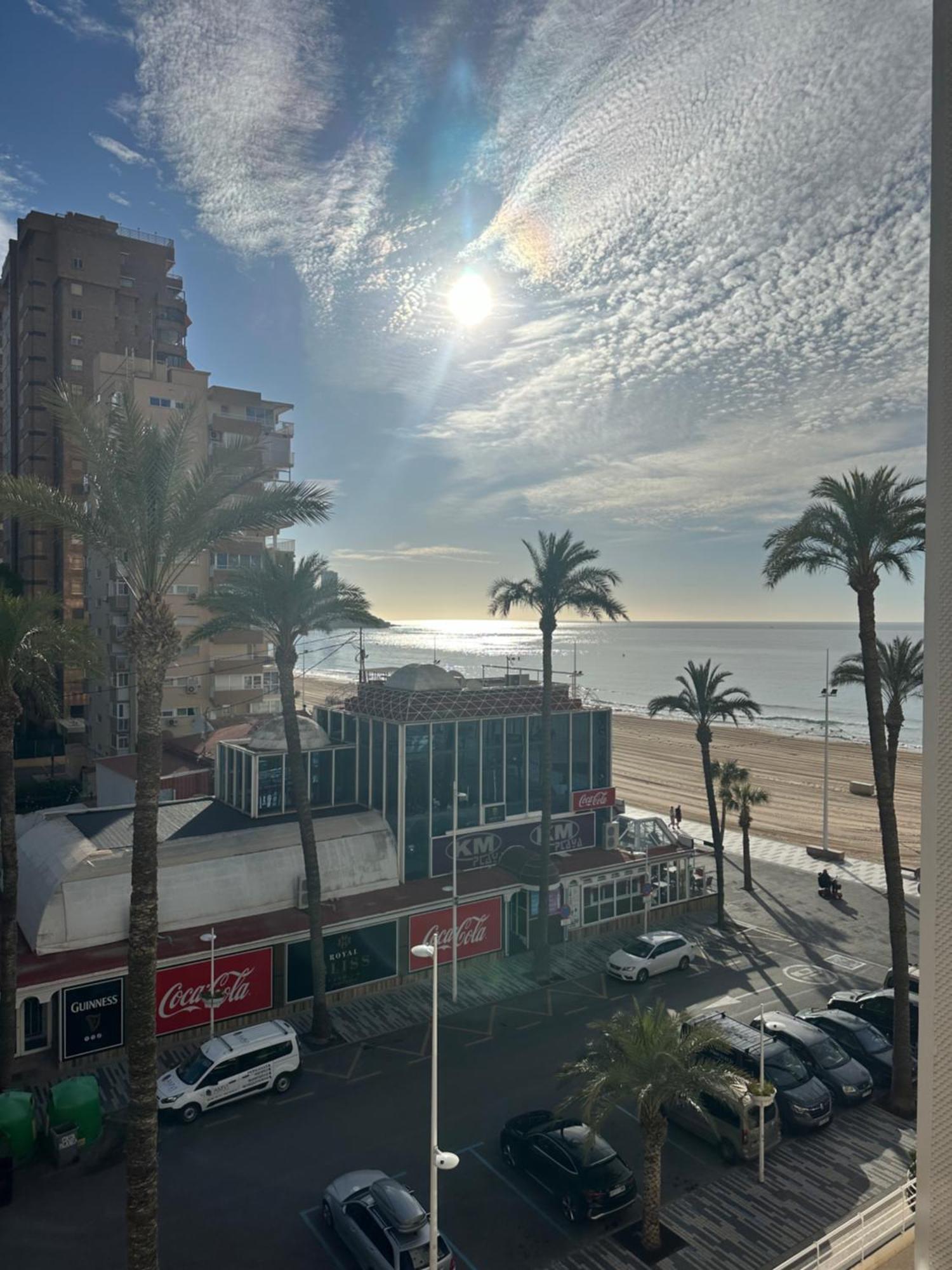 Apartamento La Concha Playa De Levante ベニドルム エクステリア 写真