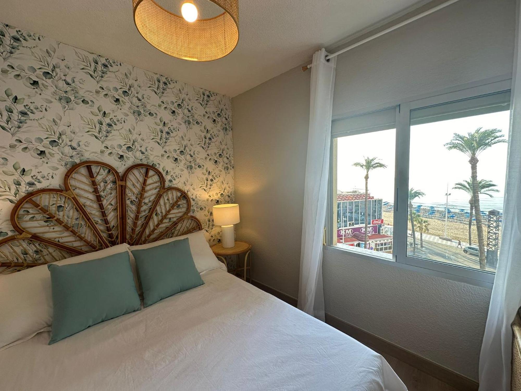 Apartamento La Concha Playa De Levante ベニドルム エクステリア 写真