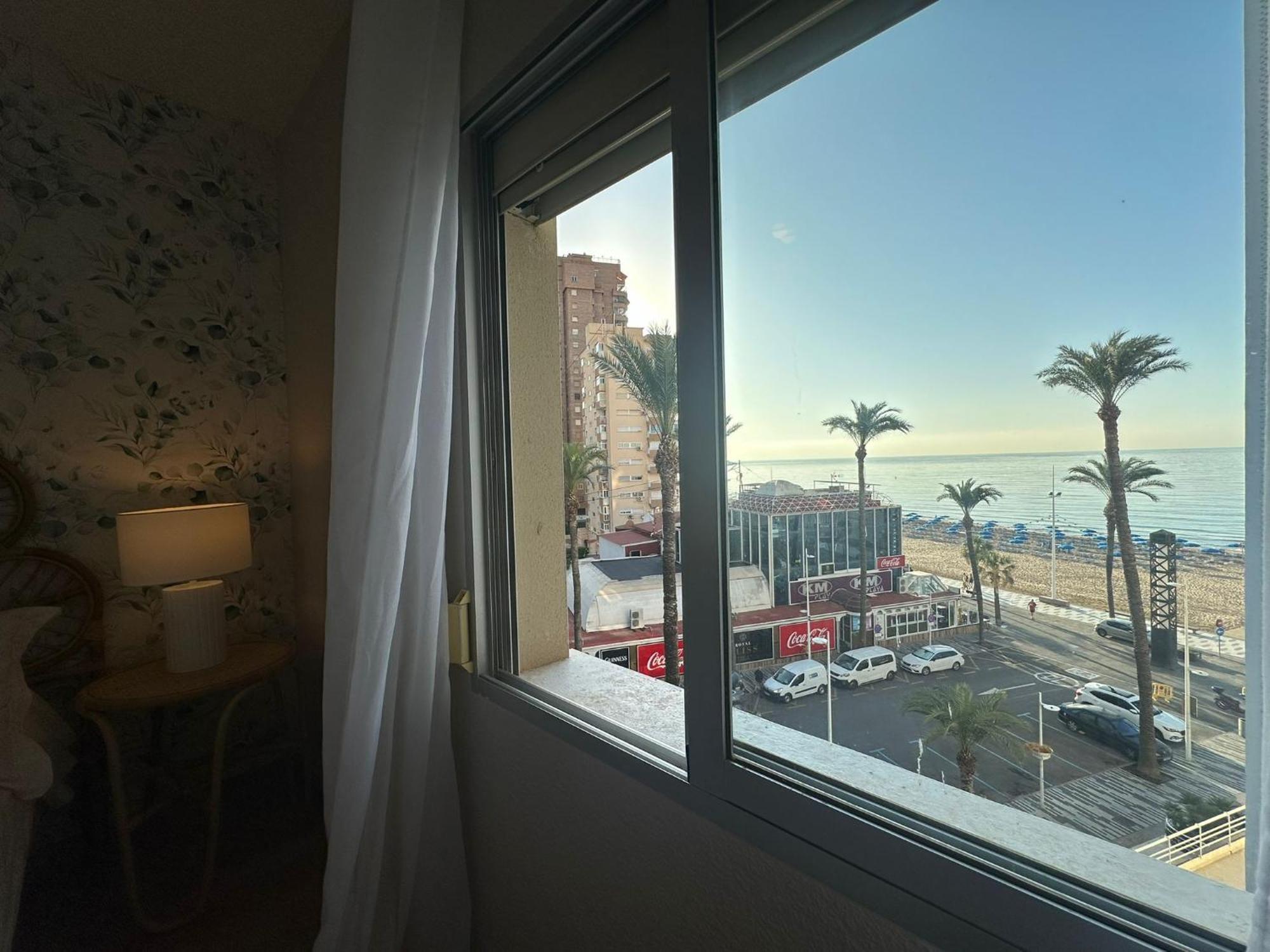 Apartamento La Concha Playa De Levante ベニドルム エクステリア 写真